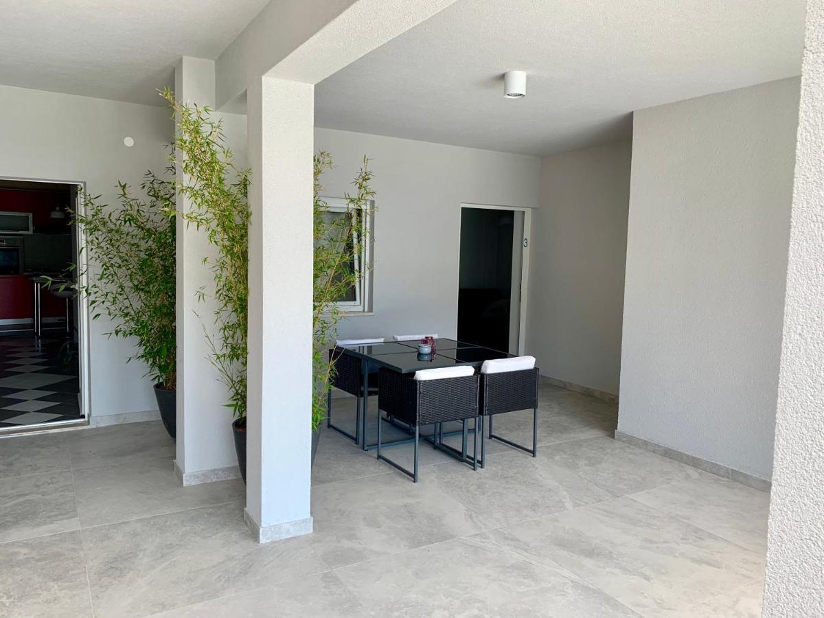 Deluxe Suites Mandic Omiš Exterior foto